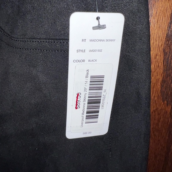 Liverpool Black Madonna Skinny - Picture 8 of 9